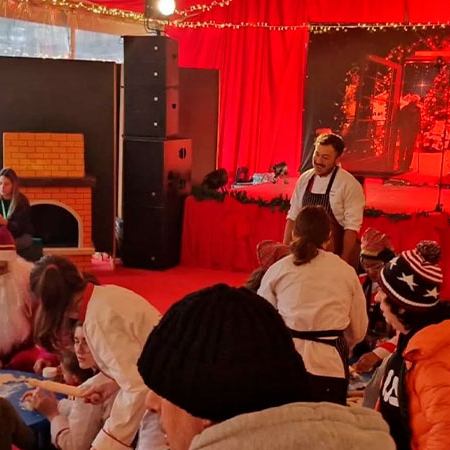 workshop de bolachinhas de natal no mercado de natal de arcos de valdevez